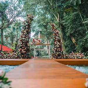 Hotel Anandadara &